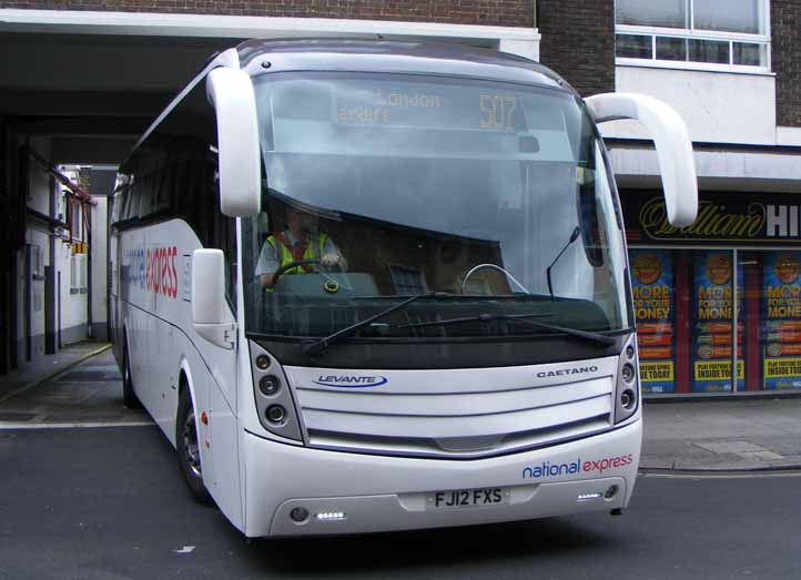 Edwards Volvo B9R Caetano National Express FJ12FXS